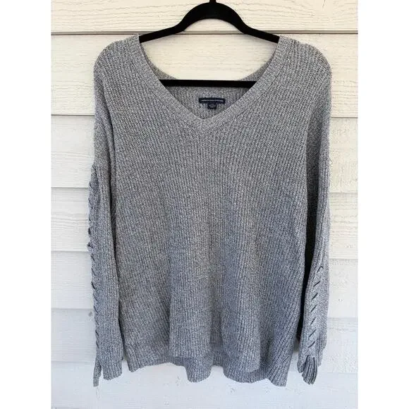 American Eagle Gray Chunky Knit Lace-Up Sleeve Sweater Size L Cozy V-Neck - Picture 2 of 8